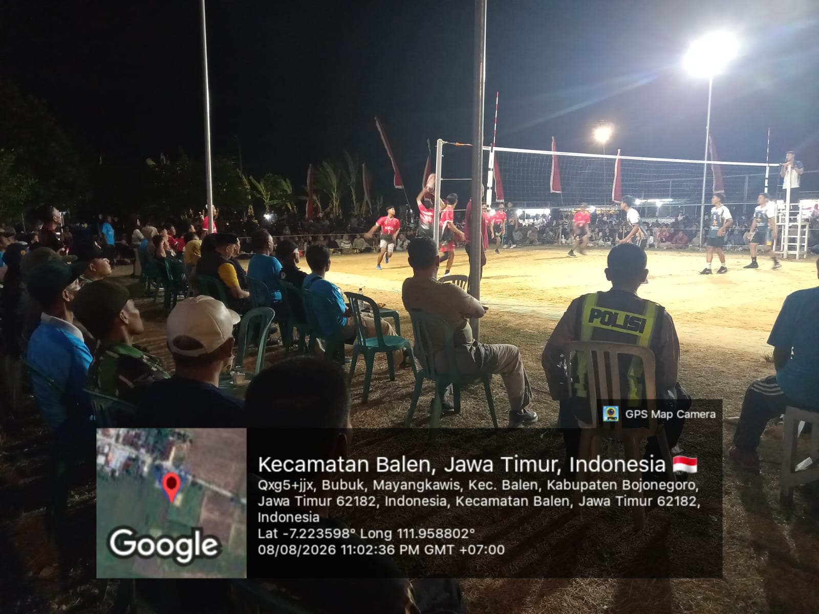 Bhabinkamtibmas dan Babinsa amankan turnamen bola voli antar RT