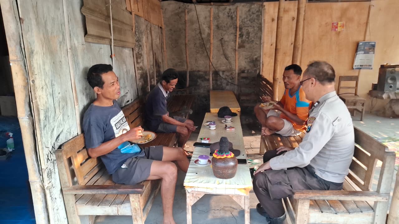 Patroli dialogis sapa Siang Polsek Gayam antisipasi gangguan Kamtibmas