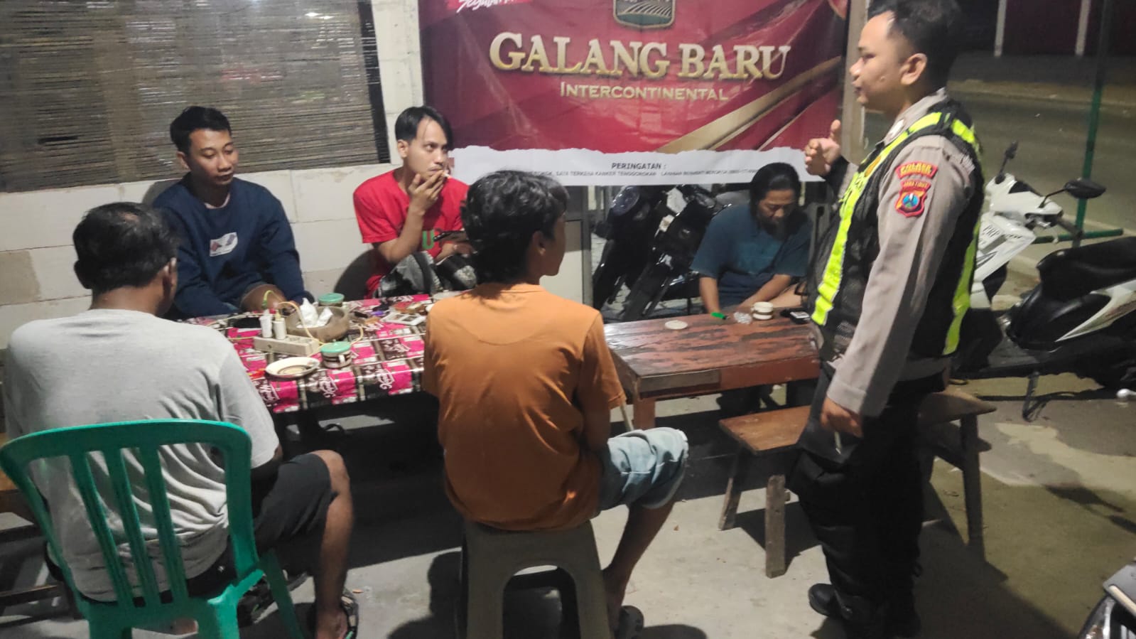 Polsek Ngraho Tingkatkan Patroli Sambang, Perkuat Sinergi dengan Masyarakat Jaga Kamtibmas