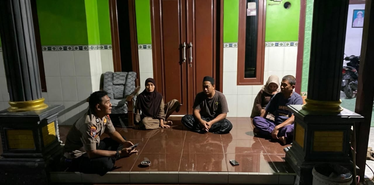 Sambang Warga, Polsek Baureno Ajak Saling Jaga Kamtibmas Supaya Kondusif