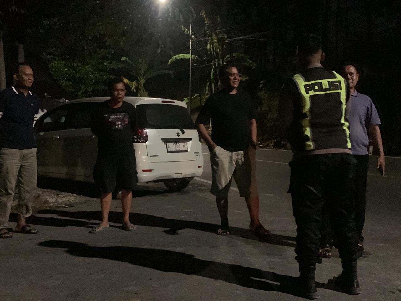 Polsek Margomulyo Giat Patroli Dialogis dan Memberikan Himbauan Kamtibmas