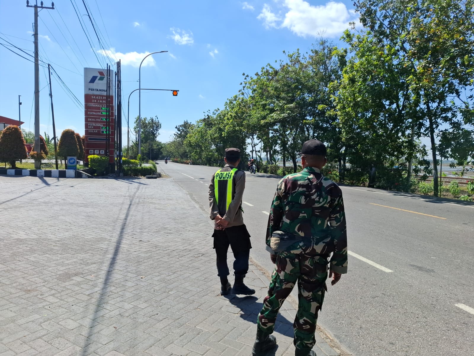 Patroli dialogis sapa Siang Polsek Gayam antisipasi gangguan Kamtibmas