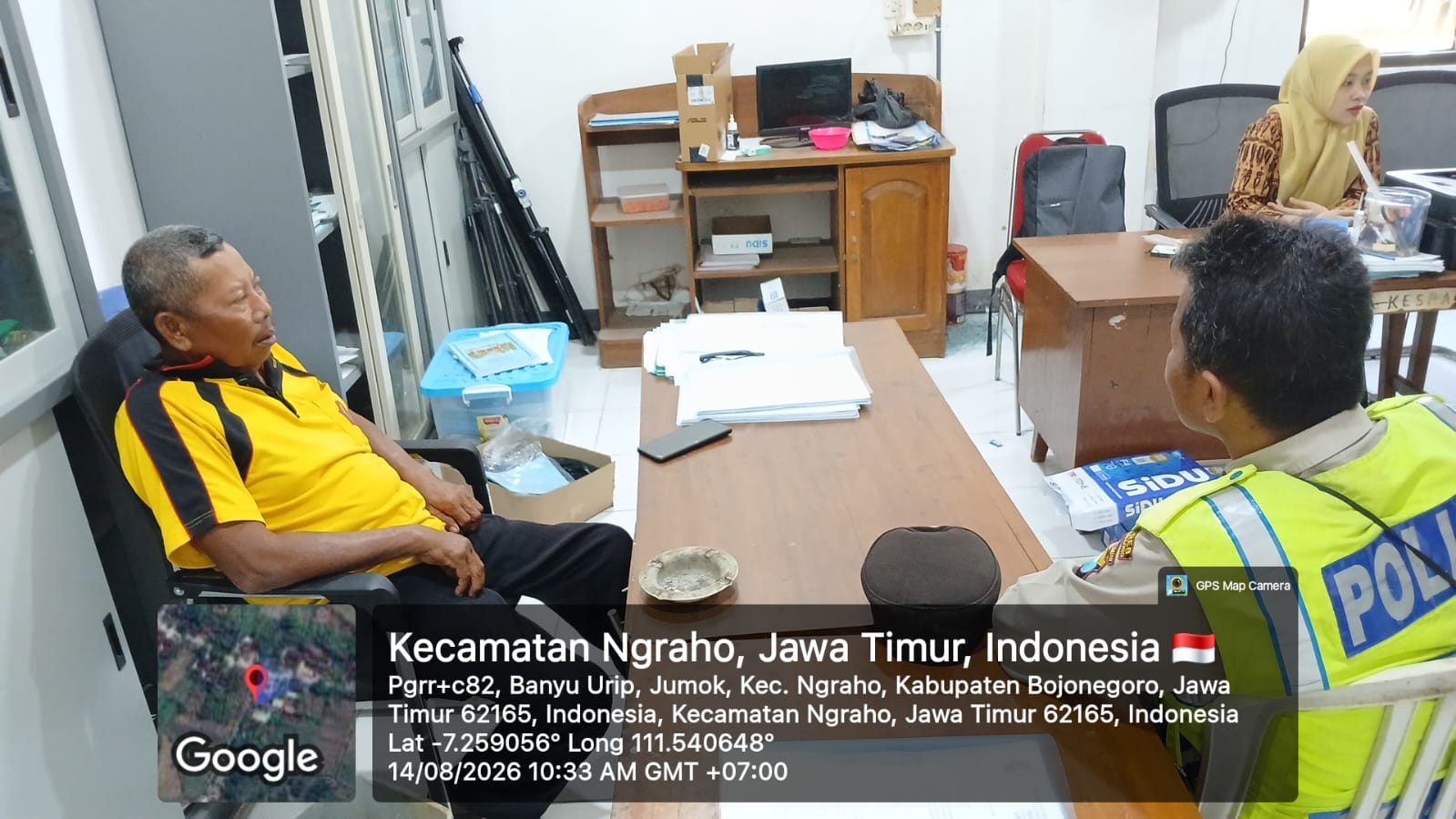 Personil Polsek Ngraho Laksanakan Patroli dialogis Siang Hari untuk Antisipasi Tindak Kejahatan 3C