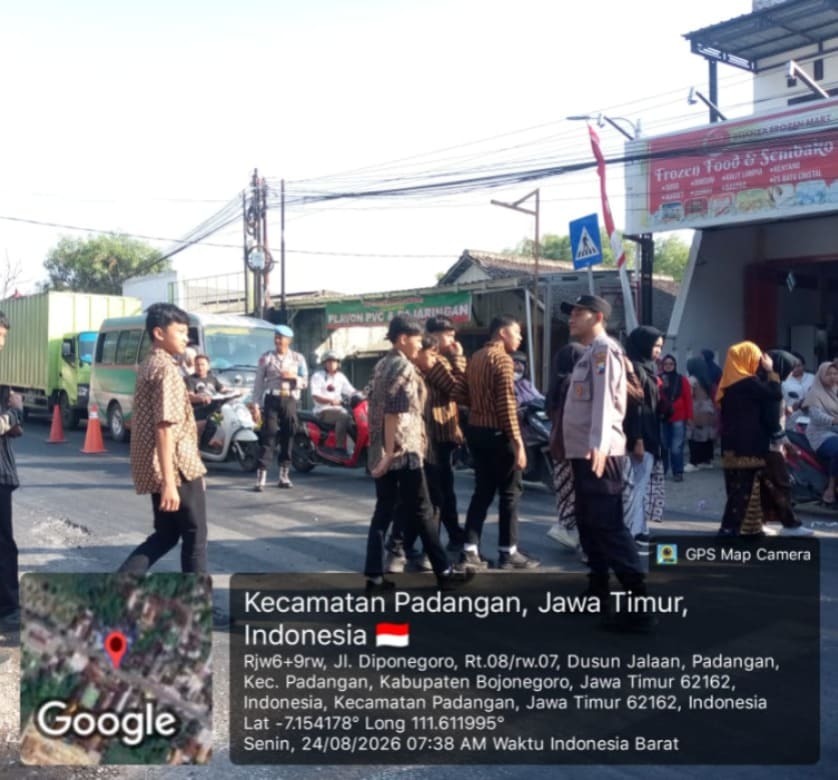 Polsek Padangan Melaksanakan Pengamanan dan Pengawalan Kegiatan SMP Negeri 1 Padangan