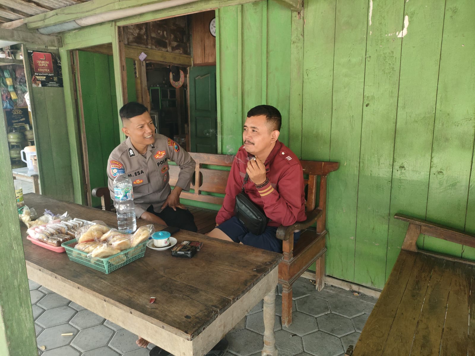 Polsek Ngraho Patroli dan dialogis Berikan Himbauan Kamtibmas, Ajak Warga Antisipasi Curanmor