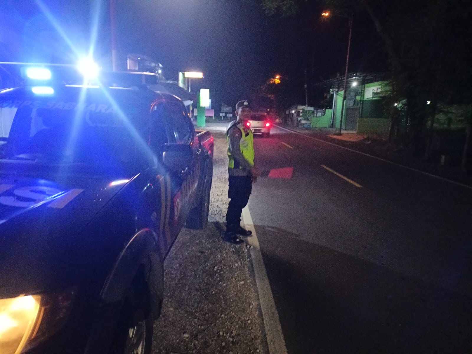 Polsek Margomulyo Melaksanakan Giat Sapa Malam Guna Antisipasi Kriminalitas