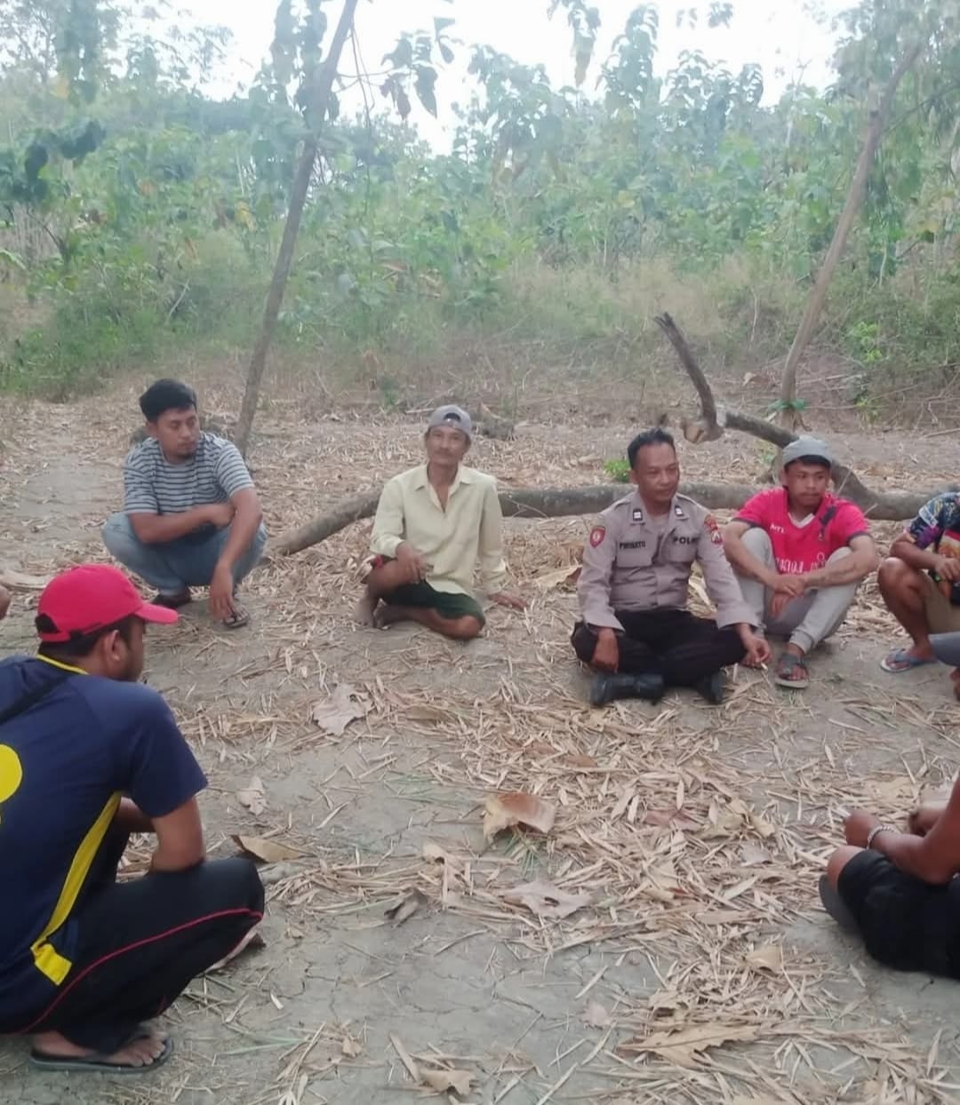 Antisipasi Karhutla, Polsek Purwosari Intensifkan Patroli Sambang Warga Kawasan Hutan di Musim Kemarau