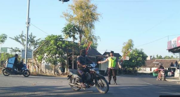 polsek Sukosewu laksanakan sapa pagi