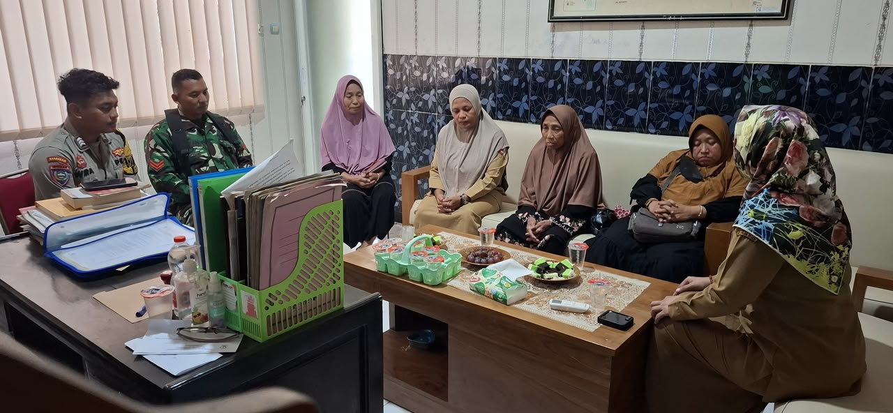 Utamakan Musyawarah, Bhabinkamtibmas Desa Prayungan Gelar Problem Solving Penyelesaian Masalah