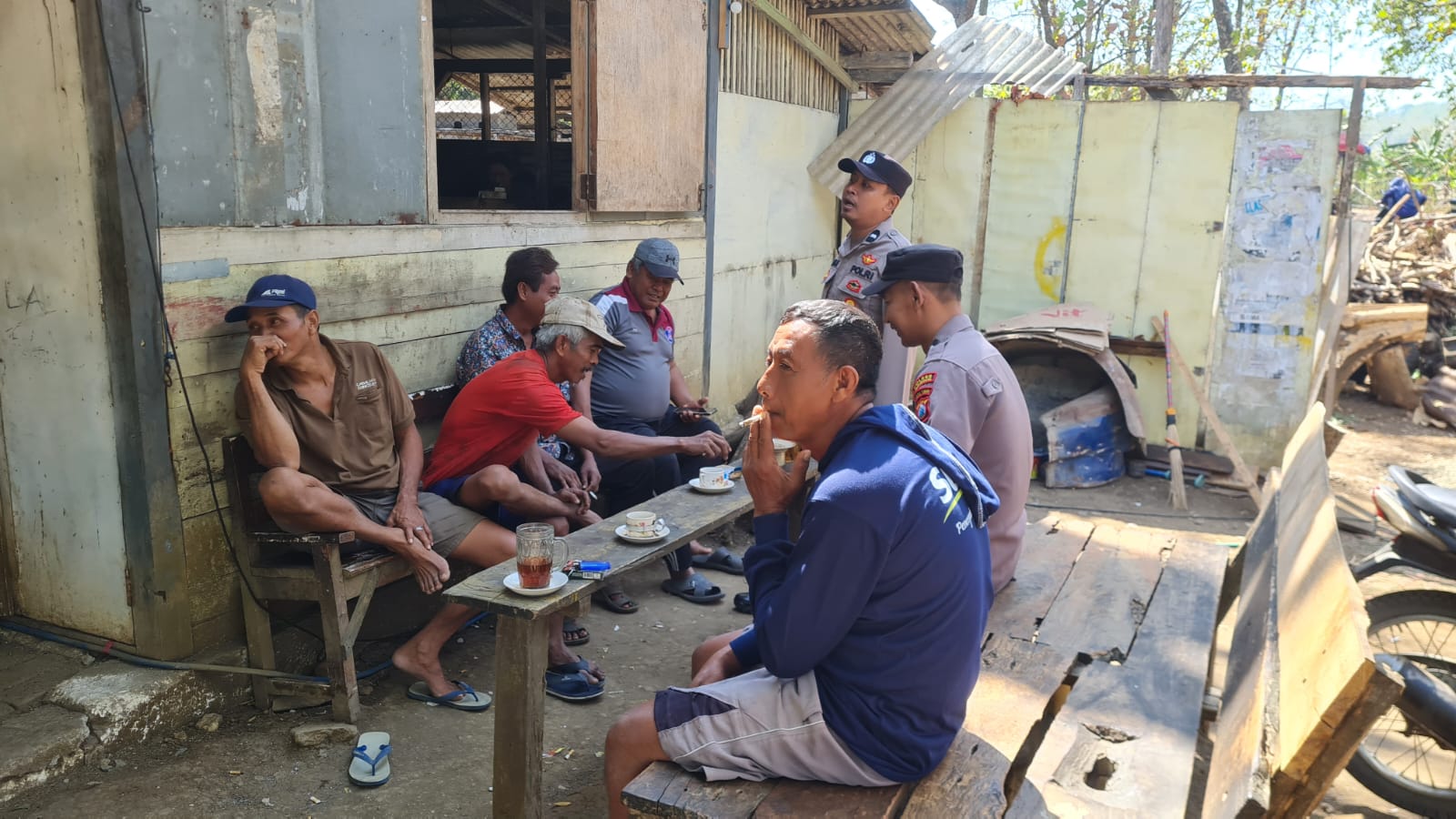 Patroli dialogis sapa Siang Polsek Kedewan antisipasi gangguan Kamtibmas