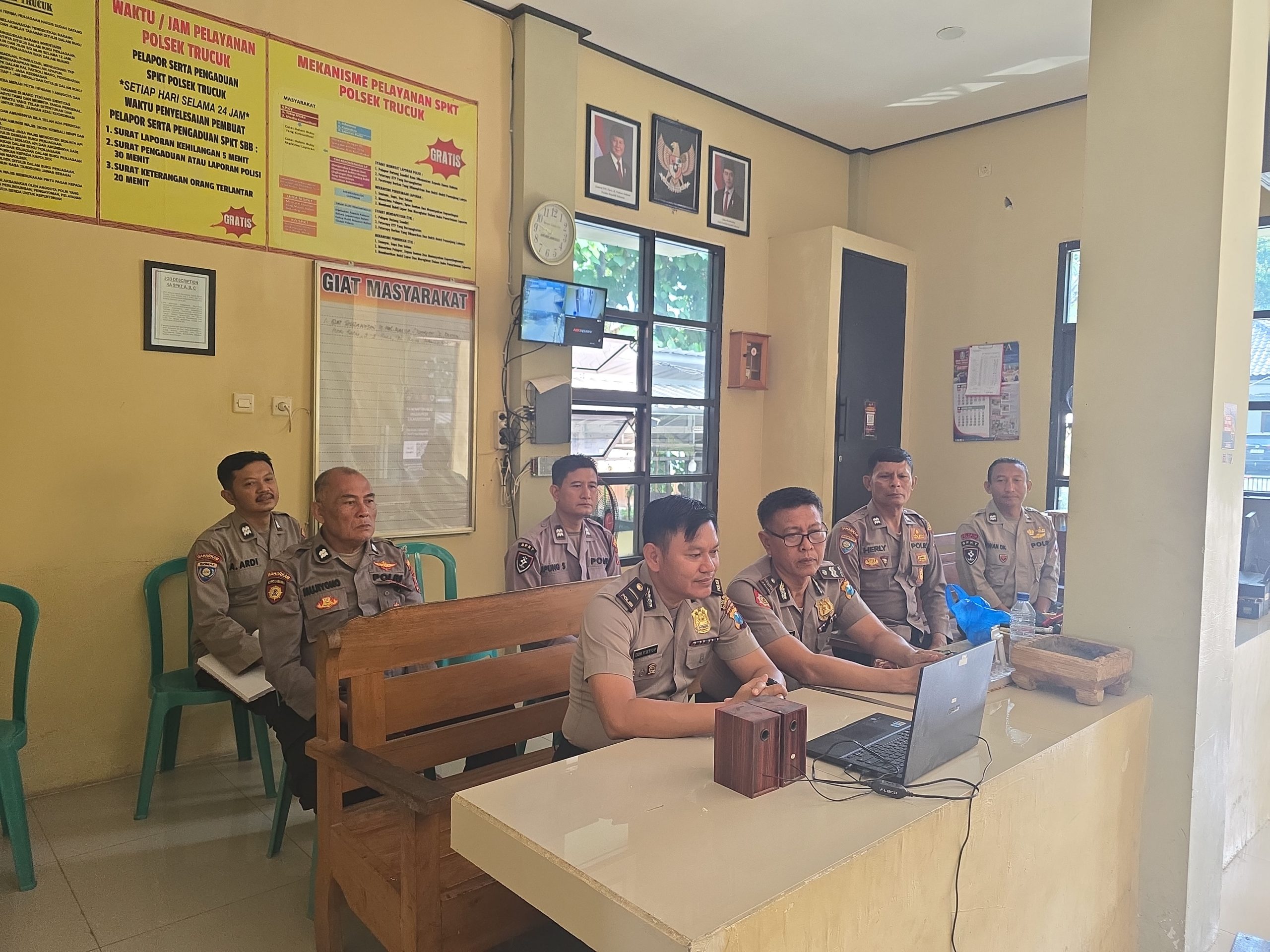 Tingkatkan Keimanan Dan Ketaqwaan Personelnya, Polsek Trucuk Ikuti Zoom Binrohtal Jajaran Polres Bojonegoro