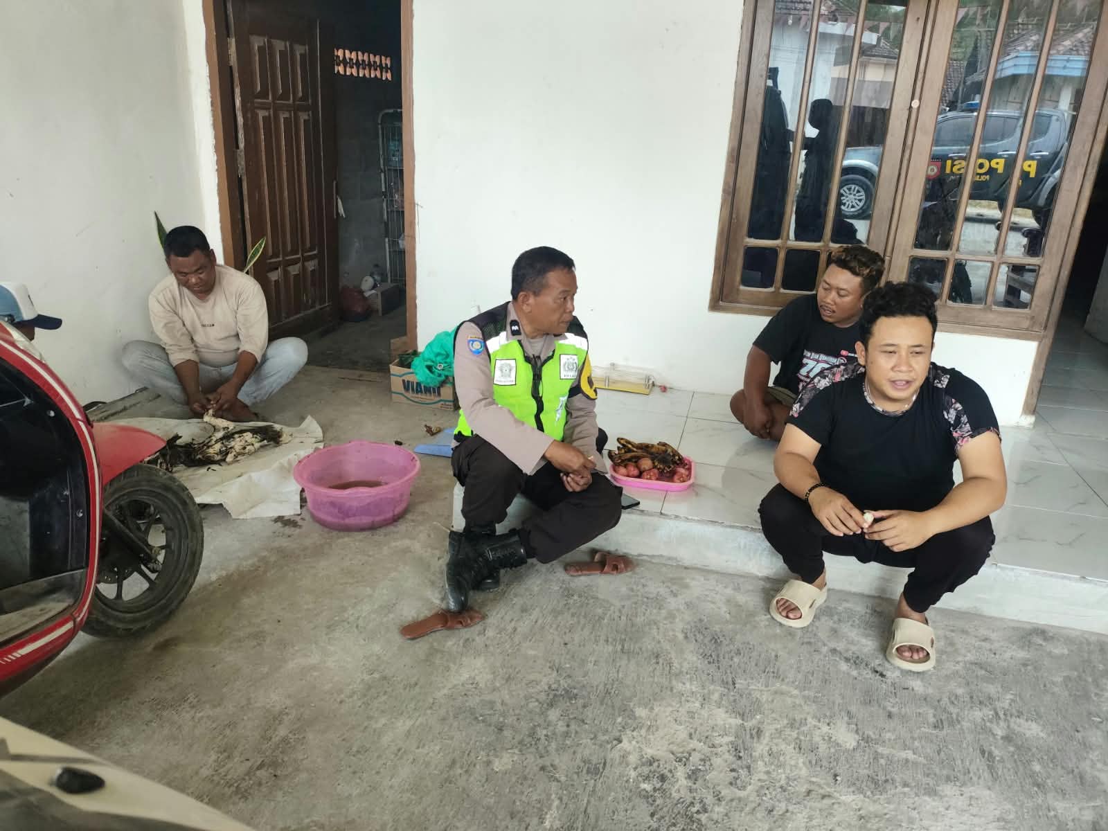 PATROLI DIALOGIS BHABINKAMTIBMAS DESA NGAMPAL