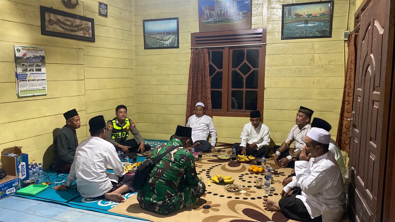 Sinergi TNI-Polri dan Tokoh Agama: Jaga Kamtibmas Tetap Kondusif di Desa Mlinjeng