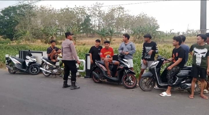 Polsek Ngasem Edukasi Pemuda Larang Knalpot Brong