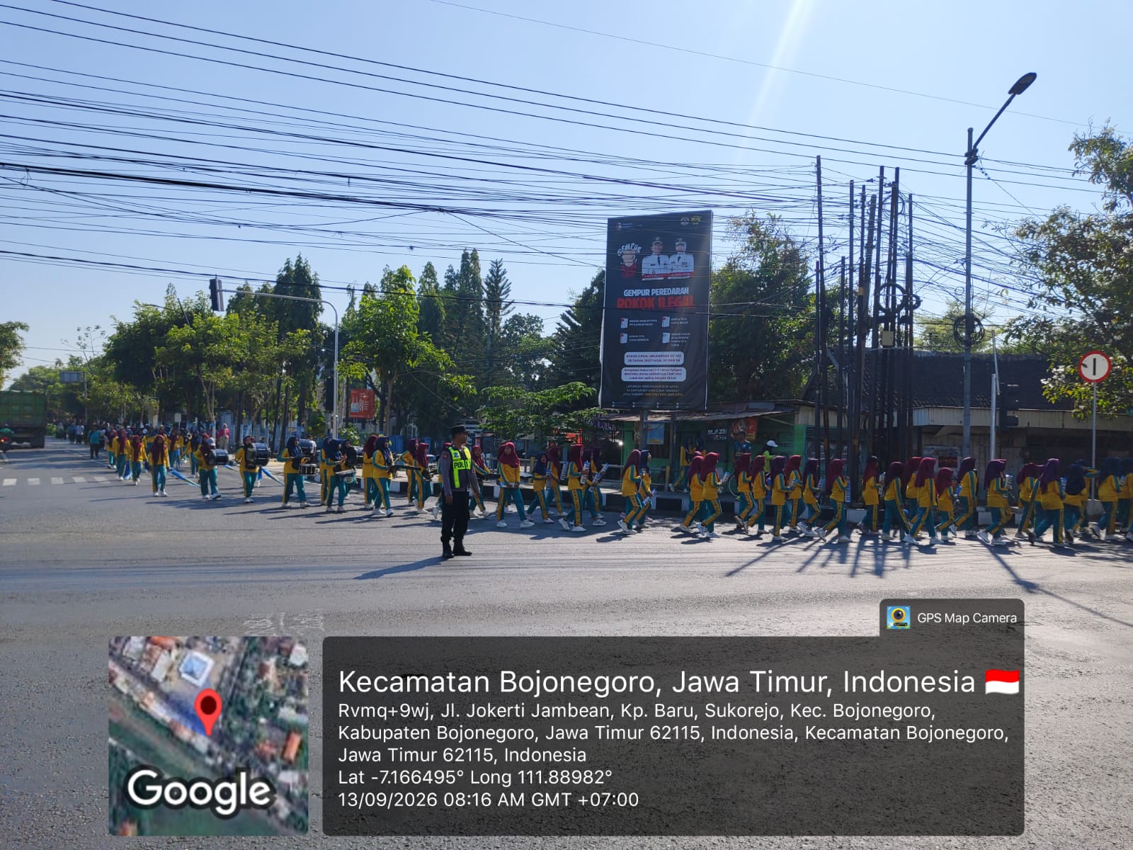 Polsek Bojonegoro Kota Amankan Jalan Sehat Harlah ke-20 Ponpes Al-Fatimah Bojonegoro