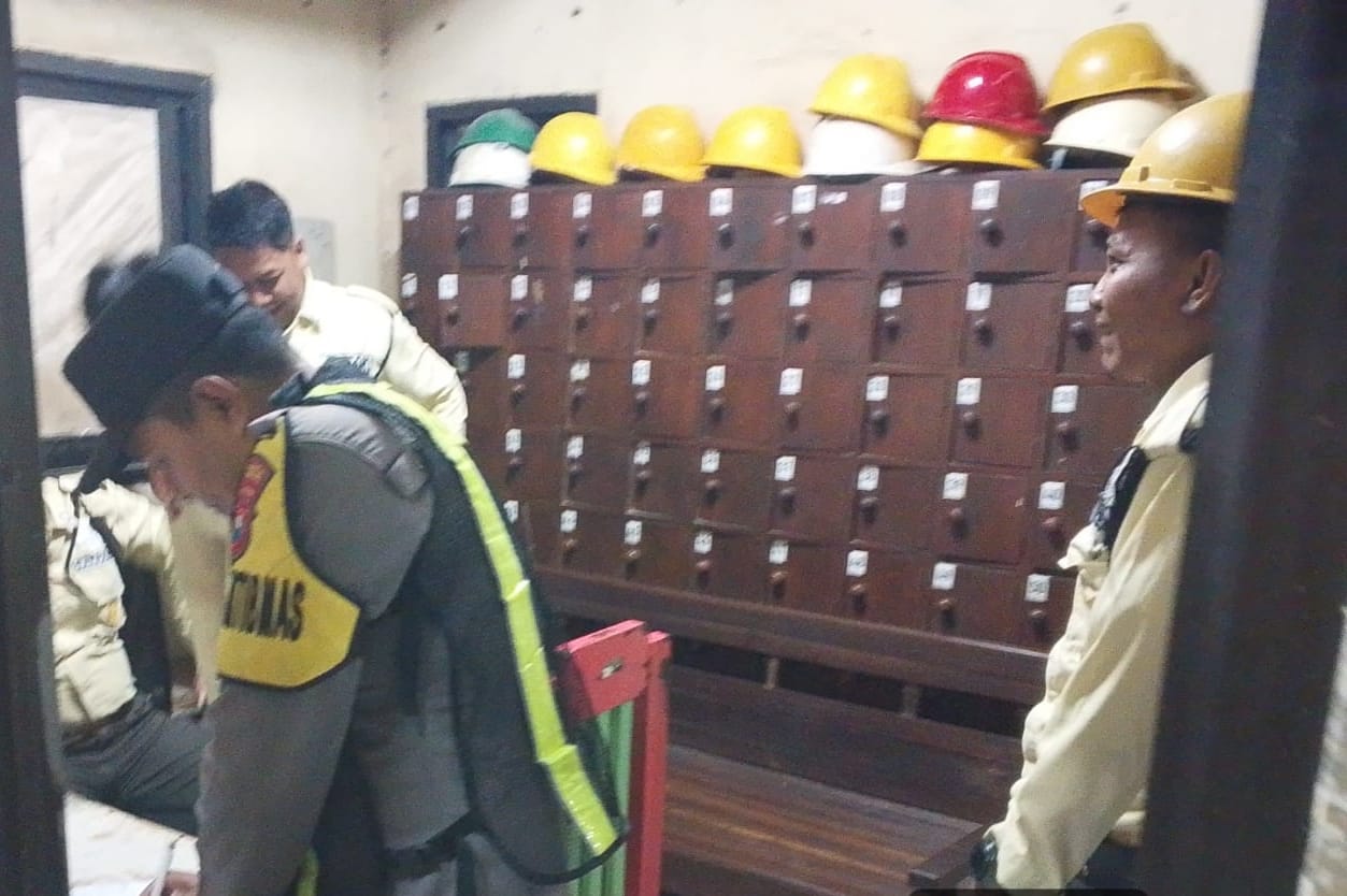 Patroli Lokasi Obyek Vital, Upaya Polsek Kalitidu Wujudkan Harkamtibmas