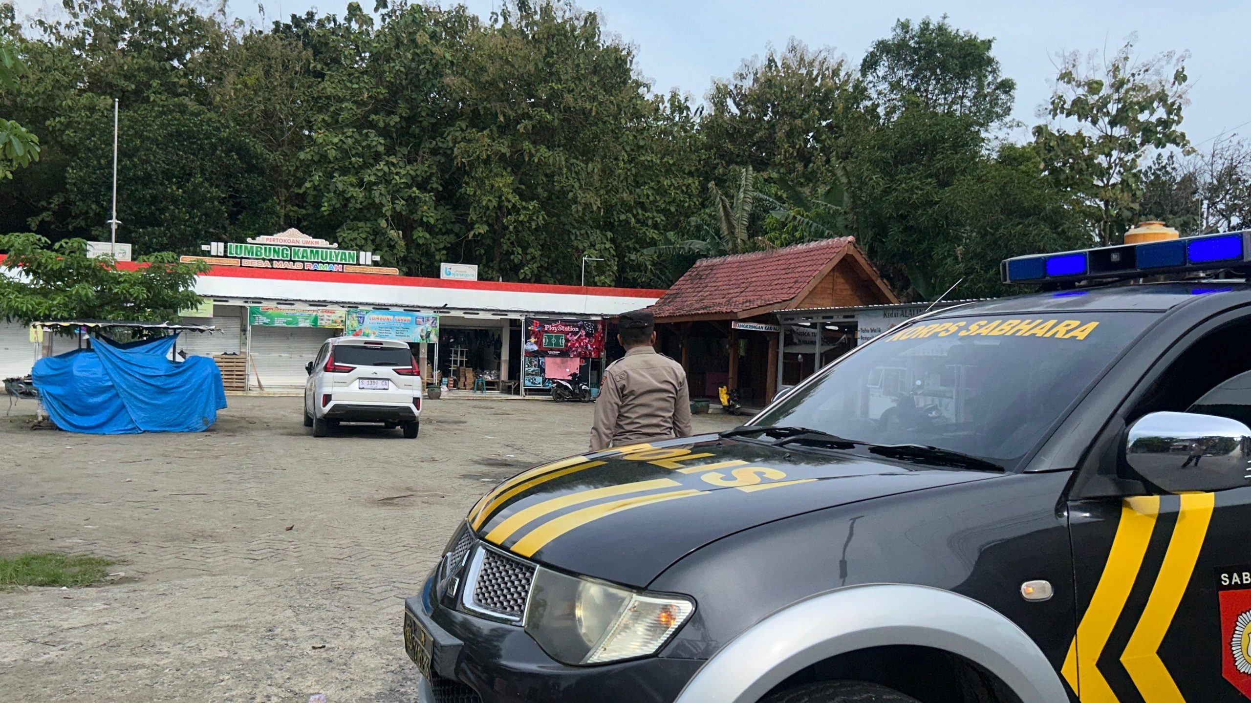 Laksanakan Patroli Sapa Siang agar situasi kamtibmas wilayah malo tetap aman dan kondusif