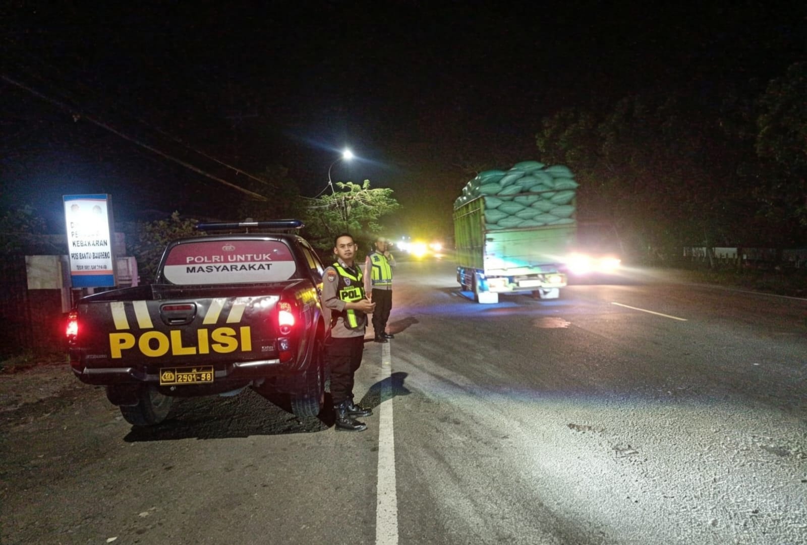 Polsek Baureno Rutin Gelar Patroli Malam Hari, Ciptakan Rasa Aman dan Cegah Kriminalitas