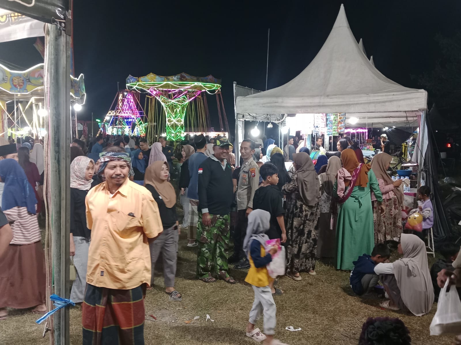 Polsek Ngasem Pengamanan Pasar Malam