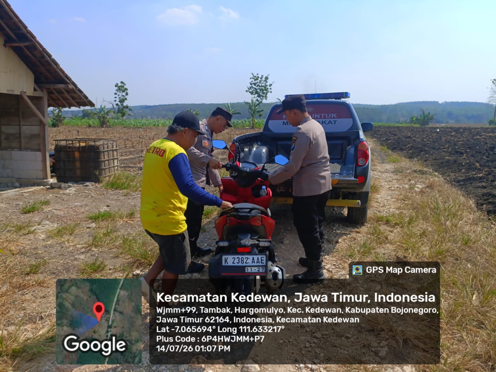 Melalui Call Center 110 Warga Laporan Penemuan Sepeda Motor Tanpa Pemilik di Lahan Jagung, Polsek Kedewan Turun ke Lokasi
