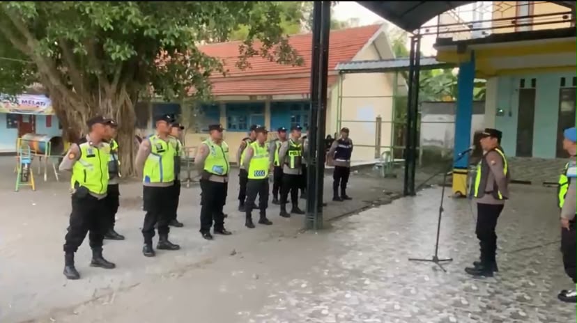 POLSEK SUMBERREJO LAKSANAKAN PENGAMANAN PLAY MP3 BREWOK, DUKUNG KAMTIBMAS DAN BANGKITKAN DAYA BELI UMKM DESA MLINJENG