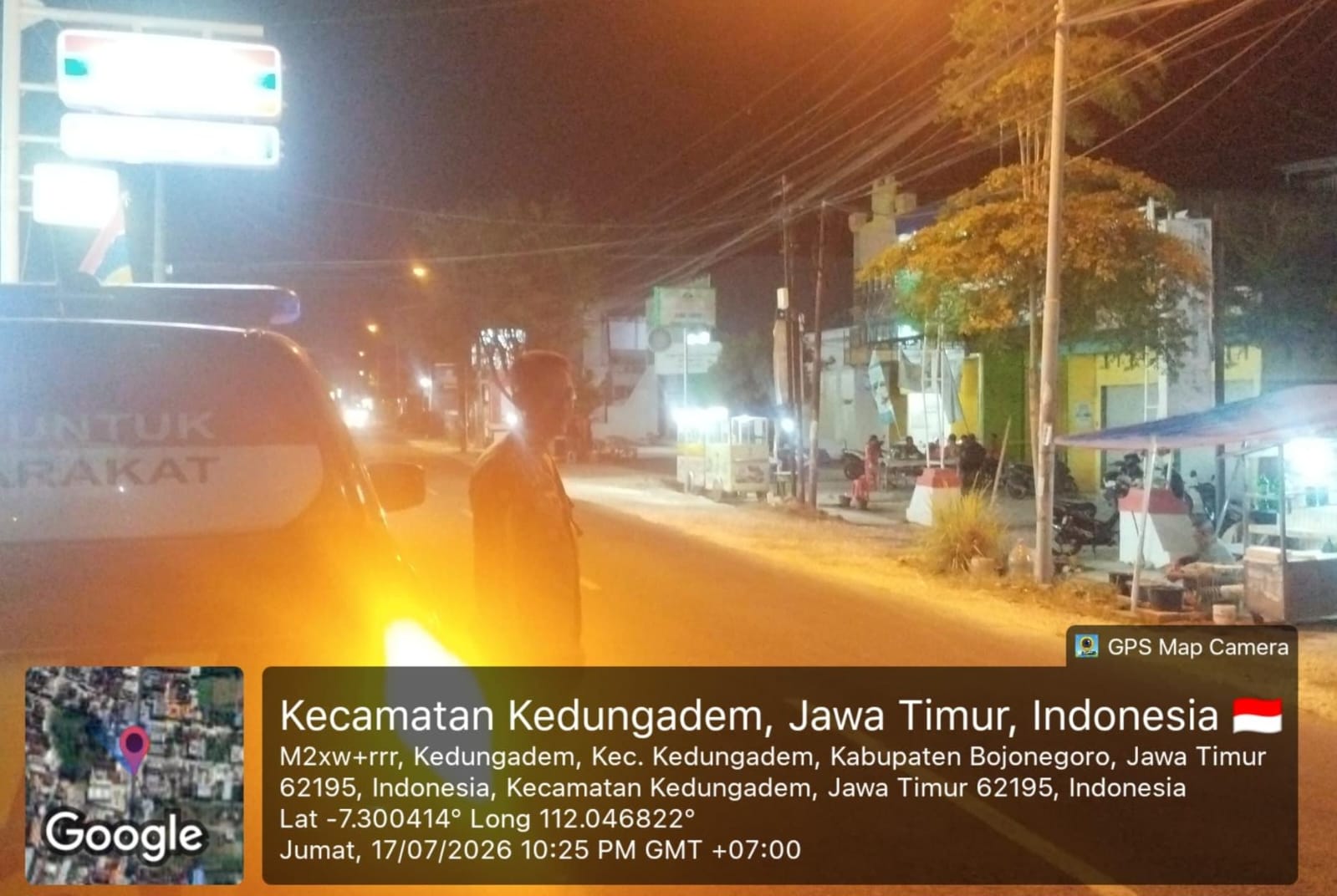 Antisipasi Curatnmor dan Gangguan Kamtibmas Polsek Kedungadem Lakukan Patroli Saat Sapa Malam dan himbauan kepada masyarakat.