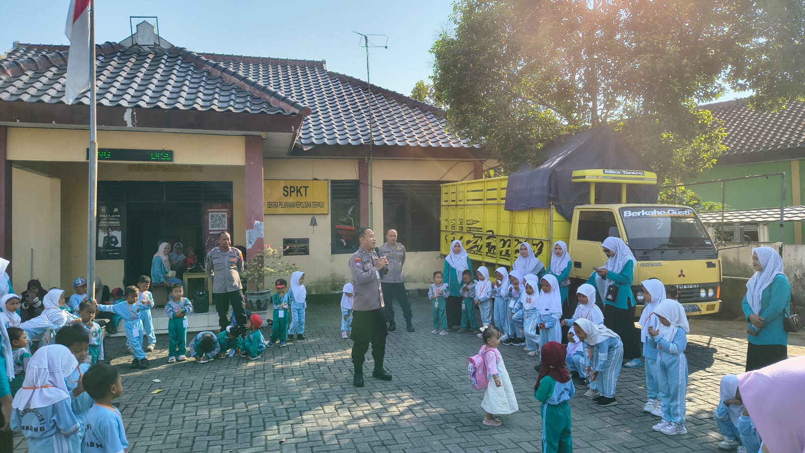 Kanit Binmas Polsek Ngasem Edukasi Anak Usia Dini