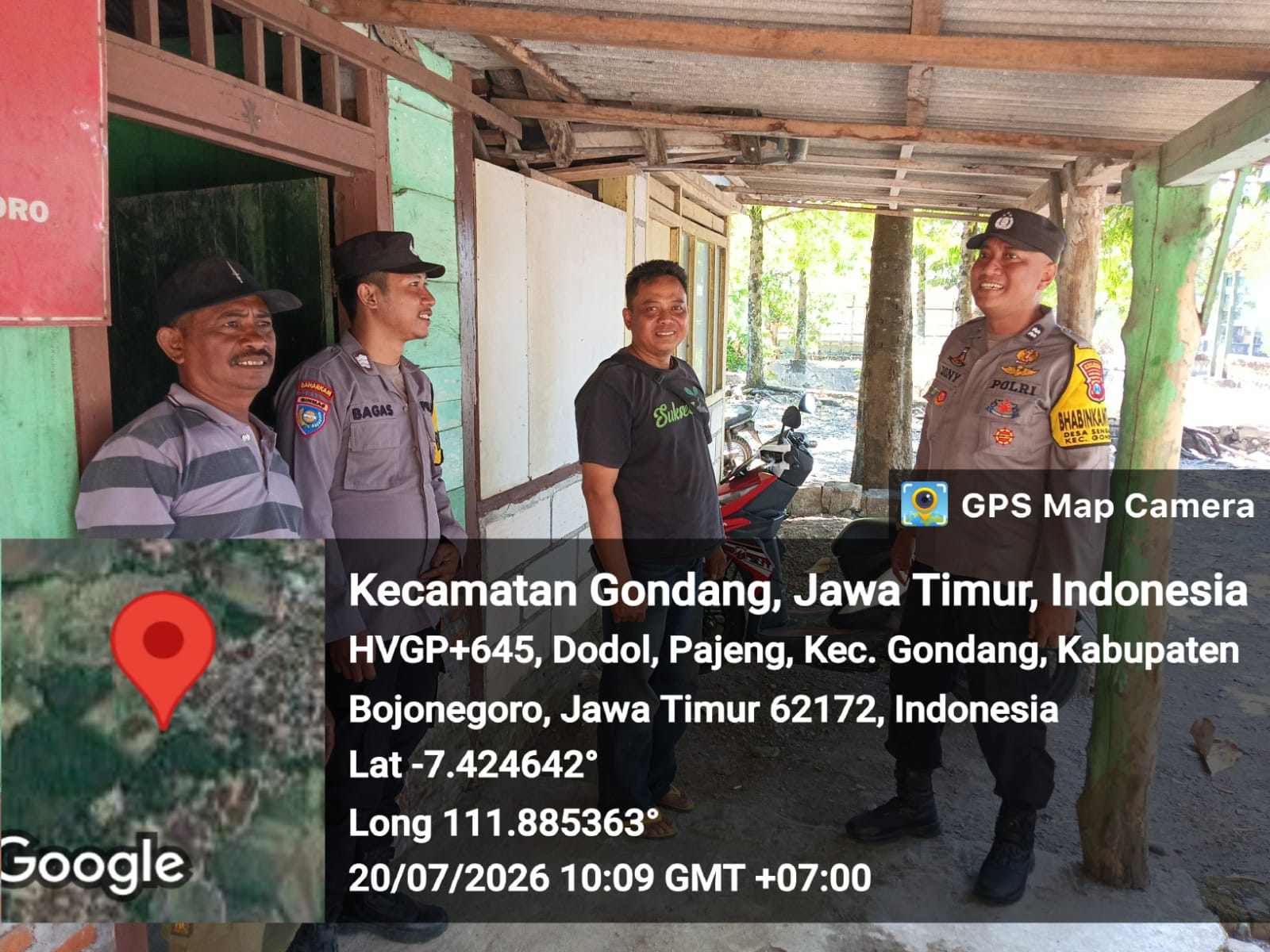Anggota Polsek Gondang Giat patroli Dialogis dengan warga Desa