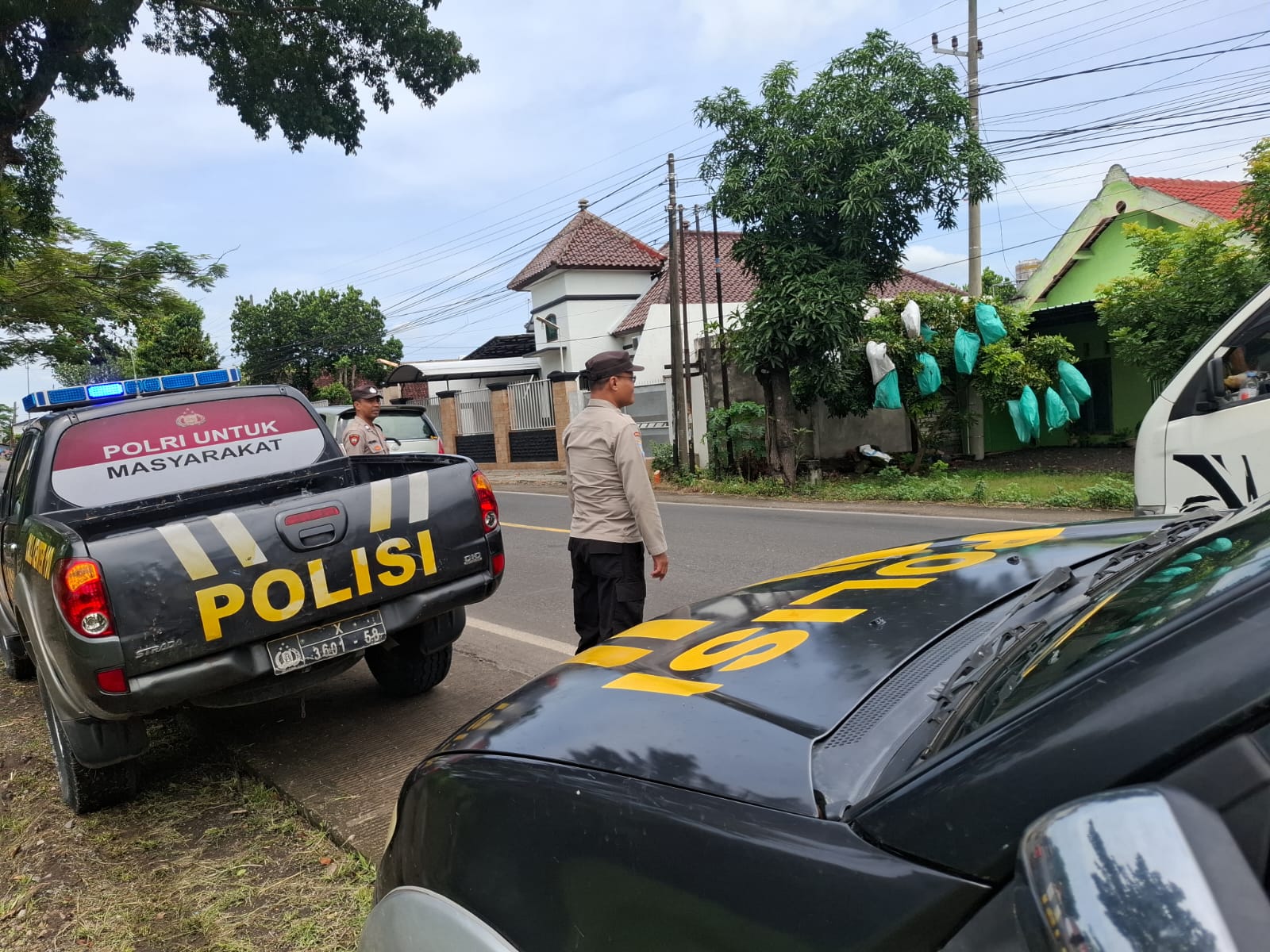 CEGAH BALAP LIAR GANGUAN KAMTIBMAS POLSEK GAYAM DAN POLSEK PURWOSARI GELAR PATROLI BERSINGGUNGAN