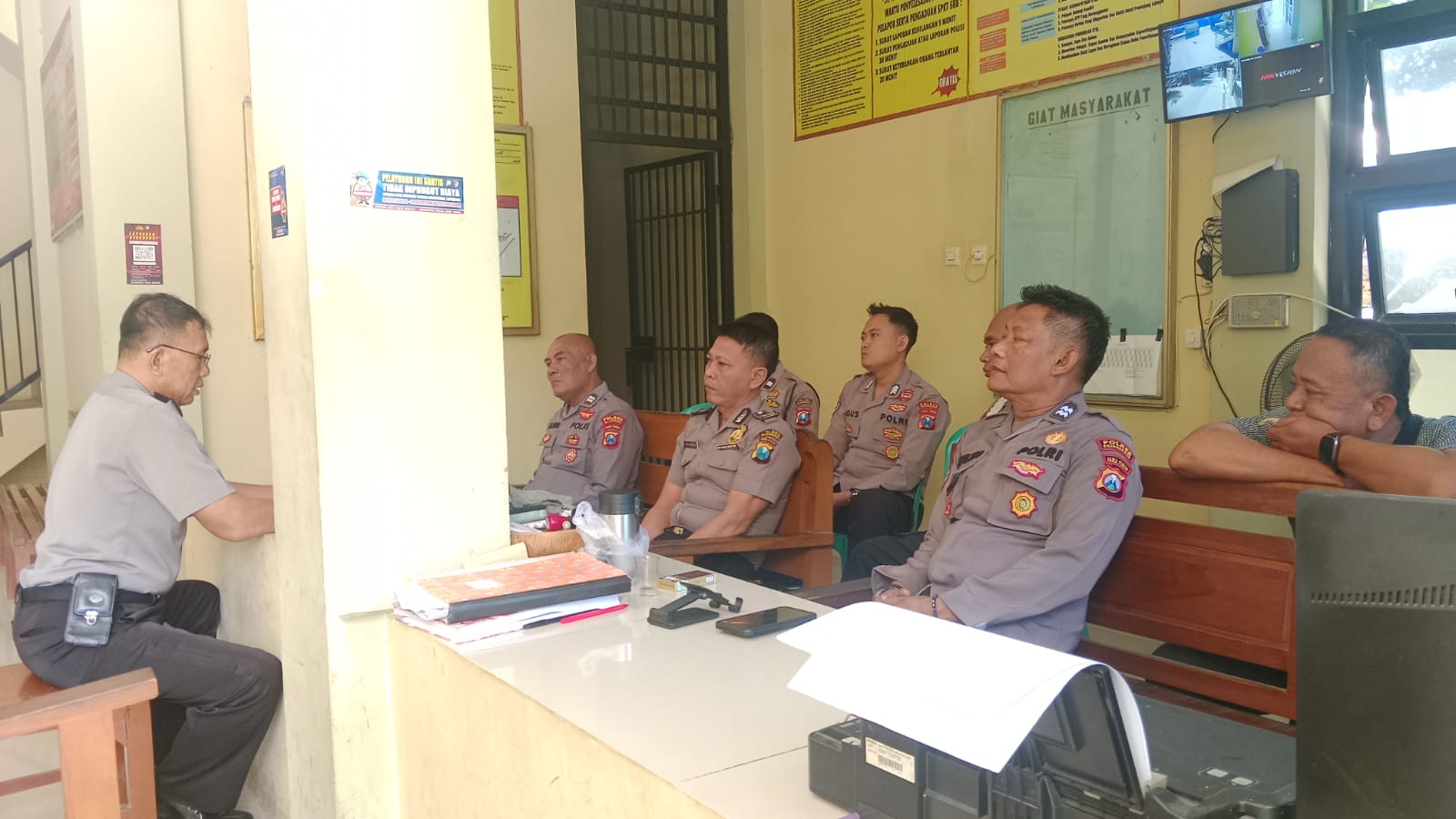 Kapolsek Trucuk Gelar Pembinaan dan Anev Kinerja Mingguan