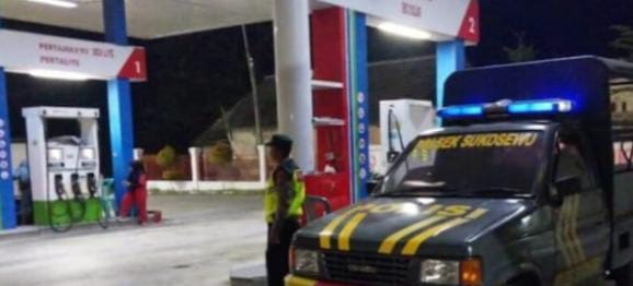 Piket jaga Polsek Sukosewu laksanakan Patroli Malam