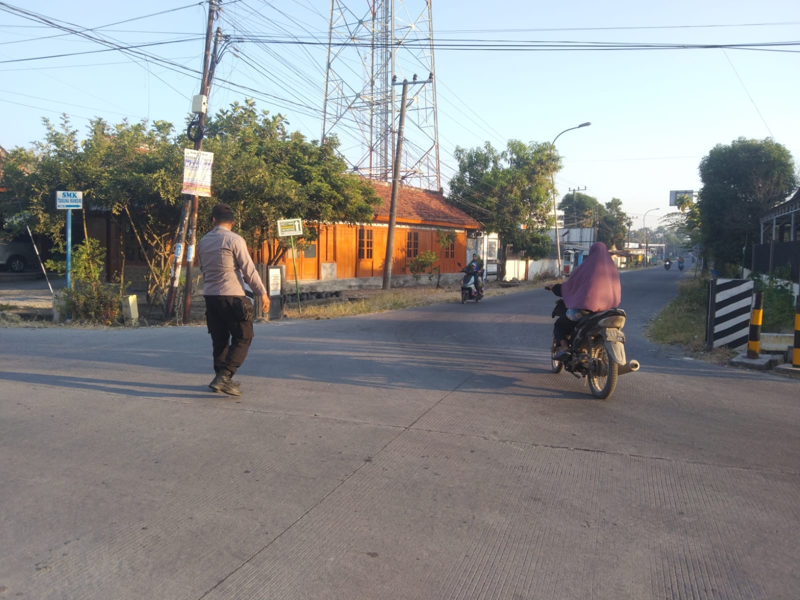 Bantu Kenyamanan Masyarakat Pengguna Jalan