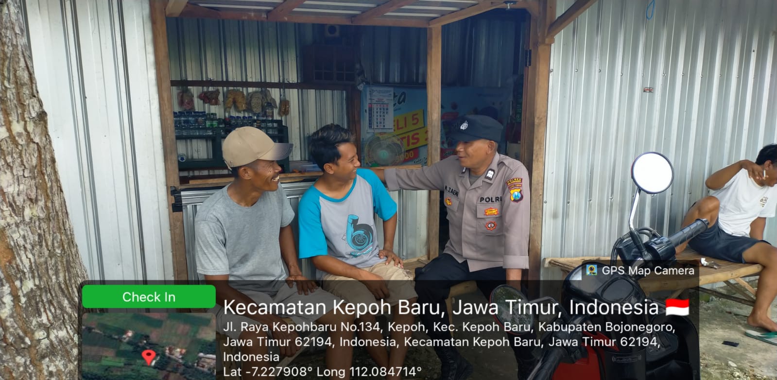 Pastikan Situasi Kondusif, Polsek Kepohbaru Intensifkan Patroli Dialogis