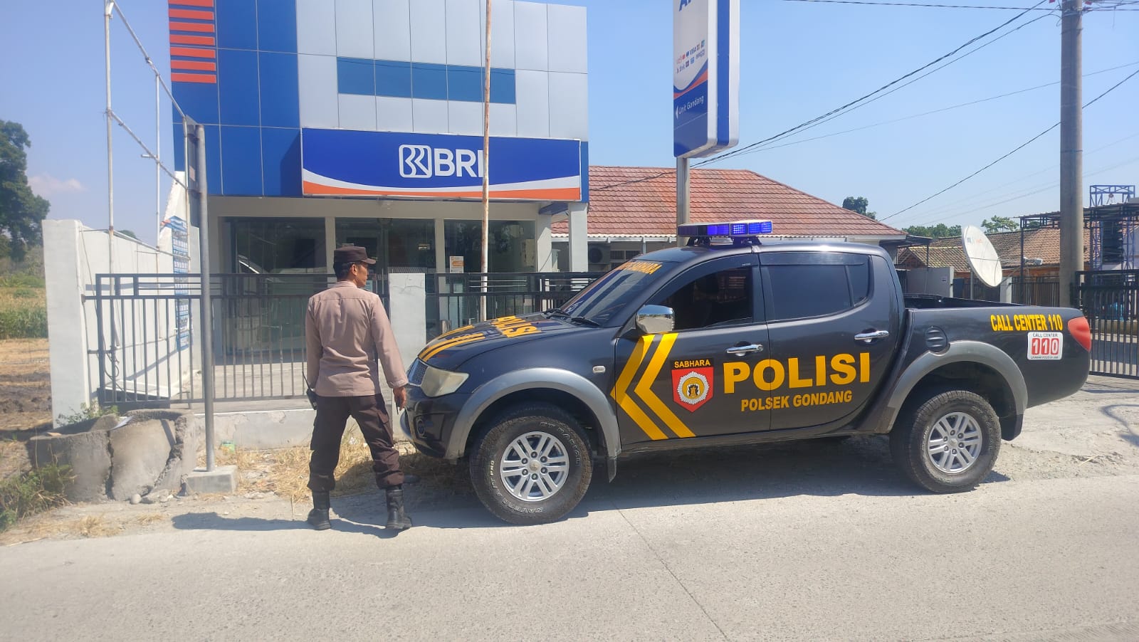 Antisipasi Gangguan Kamtibmas, Anggota Polsek Gondang Melaksanakan Patroli sapa siang Di Wilayah Kecamatan Gondang