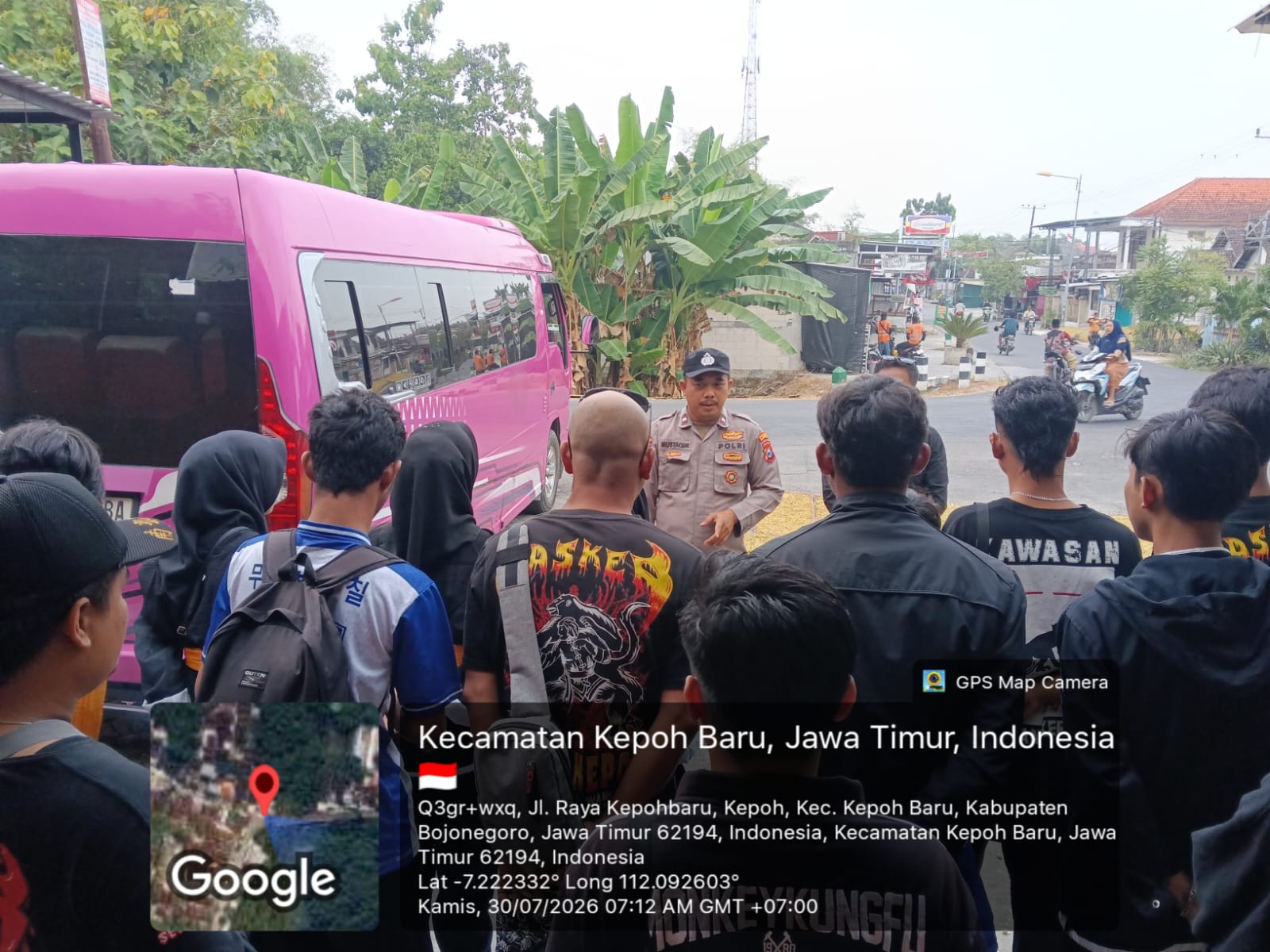 Polsek Kepohbaru Laksanakan Pengawalan Keberangkatan Calon Warga Baru IKS-PI Kera Sakti