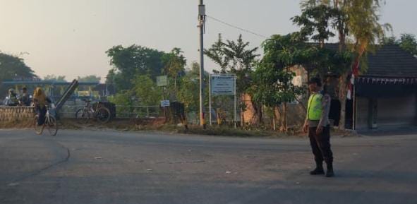 Personil polsek Sukosewu laksanakan sapa pagi