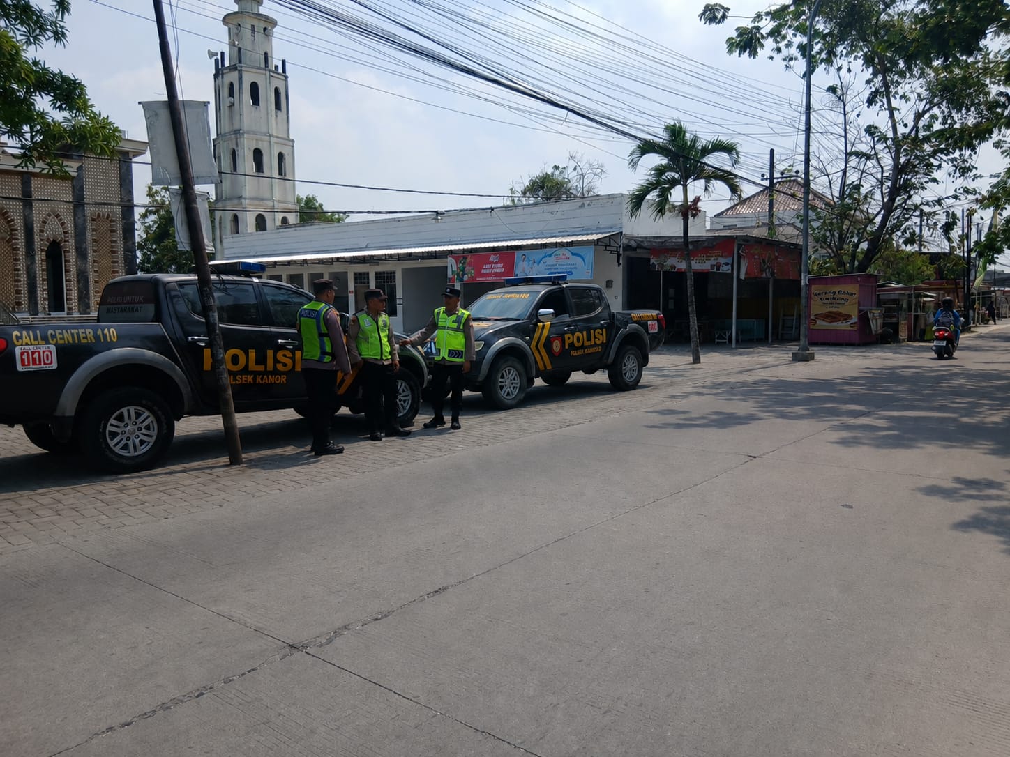 Polsek Kanor Tingkatkan Kegiatan Patroli Bersinggungan Dengan Polsek Sumberejo