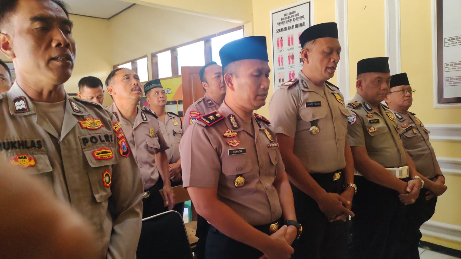 Kapolsek Bojonegoro Kota Ikuti Zoom Binrohtal Bersama Polres Bojonegoro