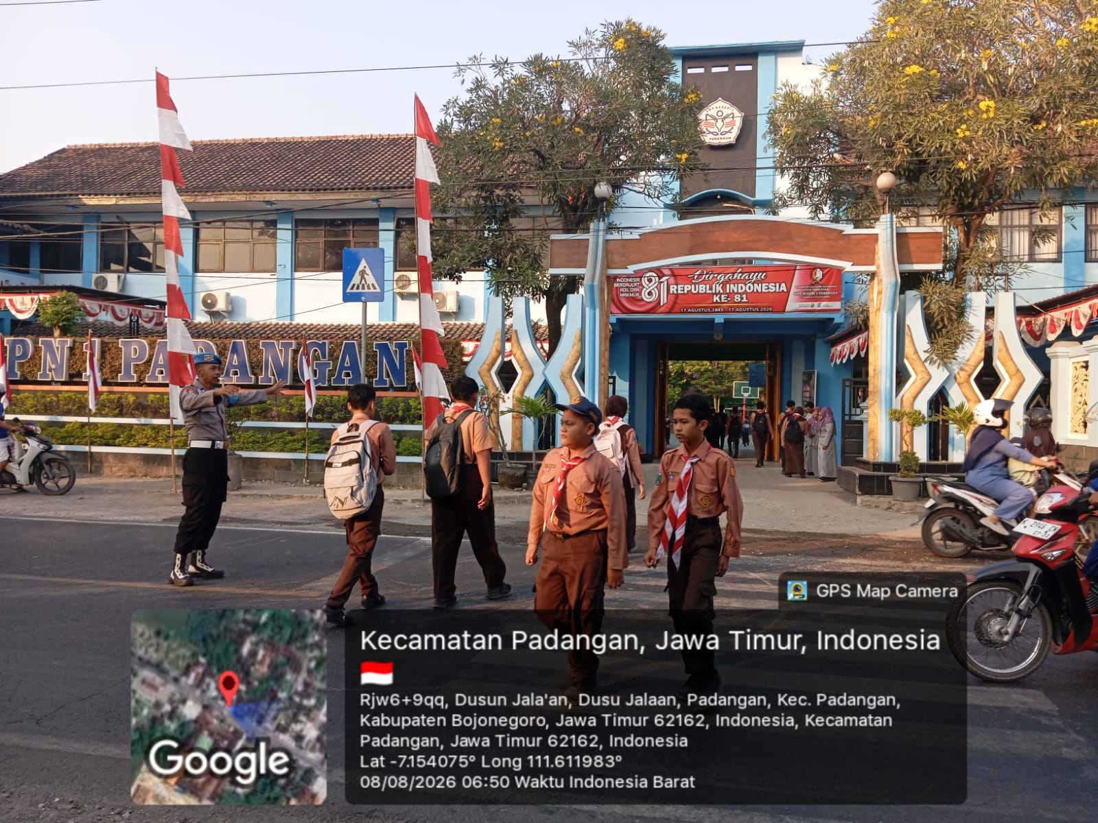 Polsek Padangan Melaksanakan Pengaturan Lalulintas Pagi