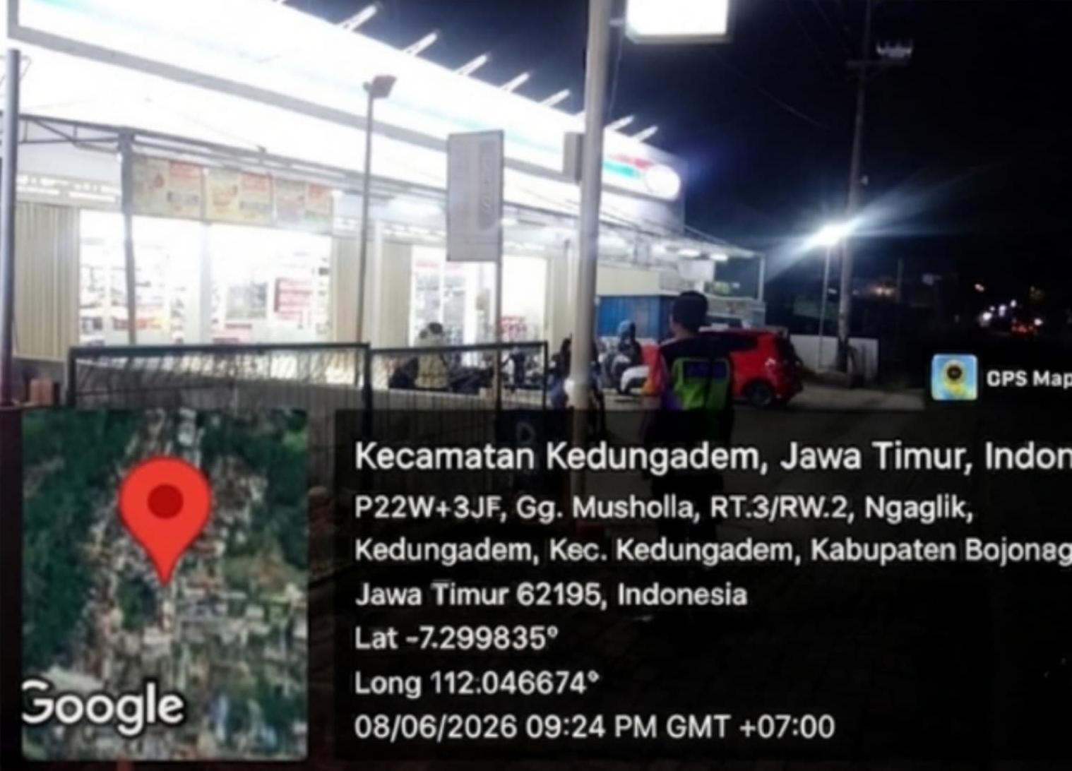 Antisipasi Curatnmor dan Gangguan Kamtibmas Polsek Kedungadem Lakukan Patroli Saat Sapa Malam dan himbauan kepada masyarakat.