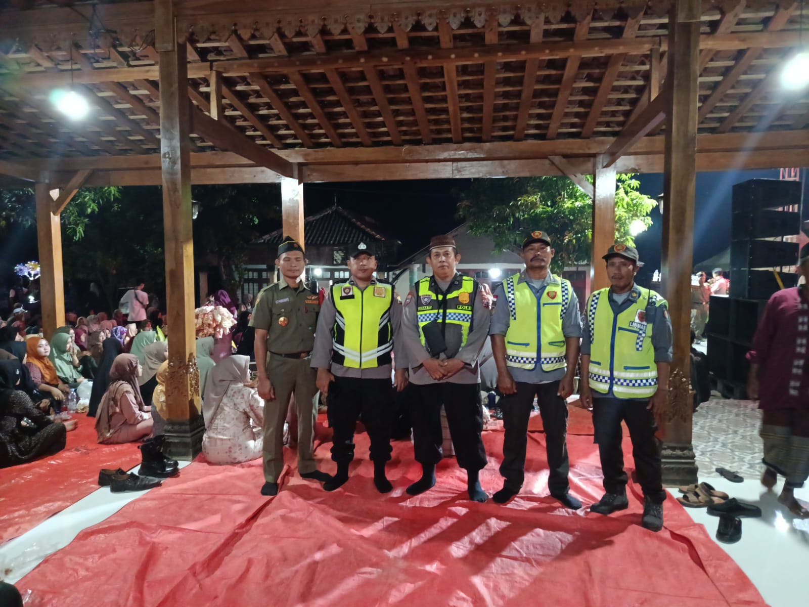 Gebyar Sholawat bersama Group Gandrung Nabi, Sholawatan di Desa Mojosari Hadir Jamaah Dari Berbagai Kota.