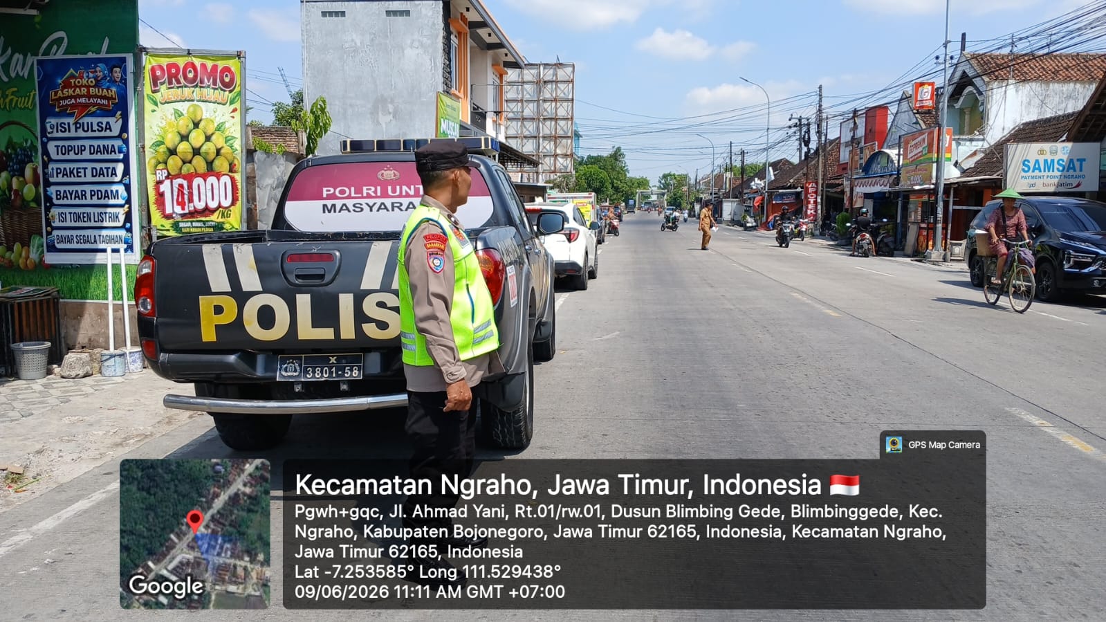 Personil Polsek Ngraho Laksanakan Patroli Siang Hari di Jalan Raya untuk Antisipasi Tindak Kejahatan 3C