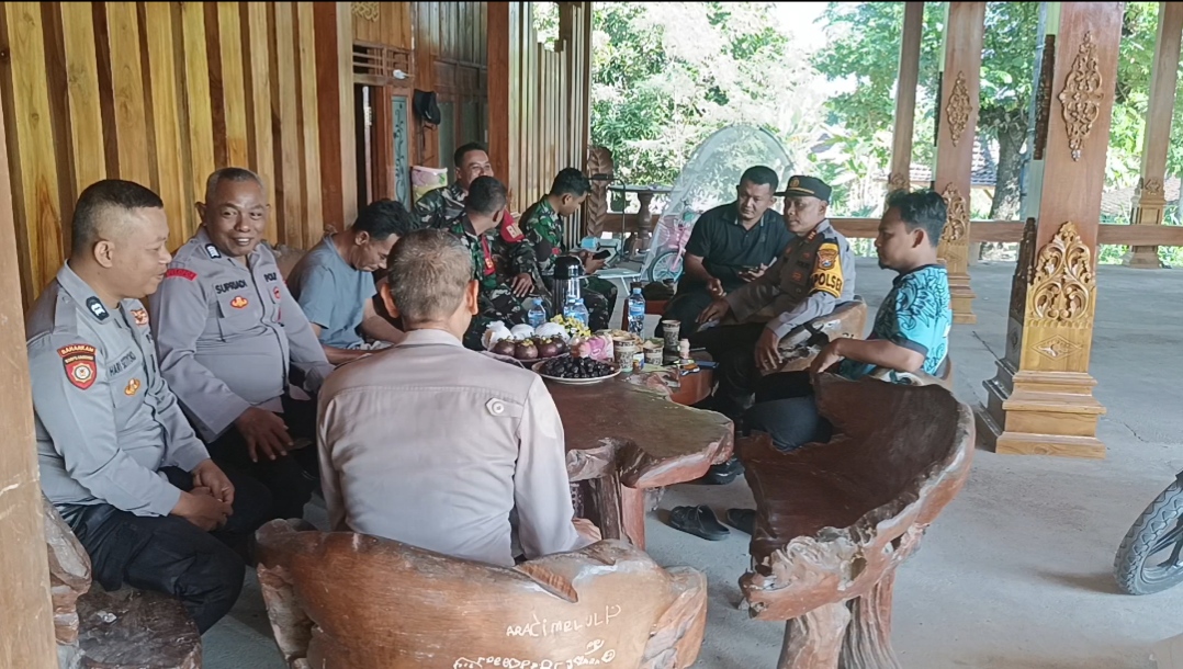 TNI-Polri dan Unsur Terkait Kec. Ngraho Gelar “Ngopi Bareng” untuk Tingkatkan Sinergitas Hadapi 1 Muharrom 2026