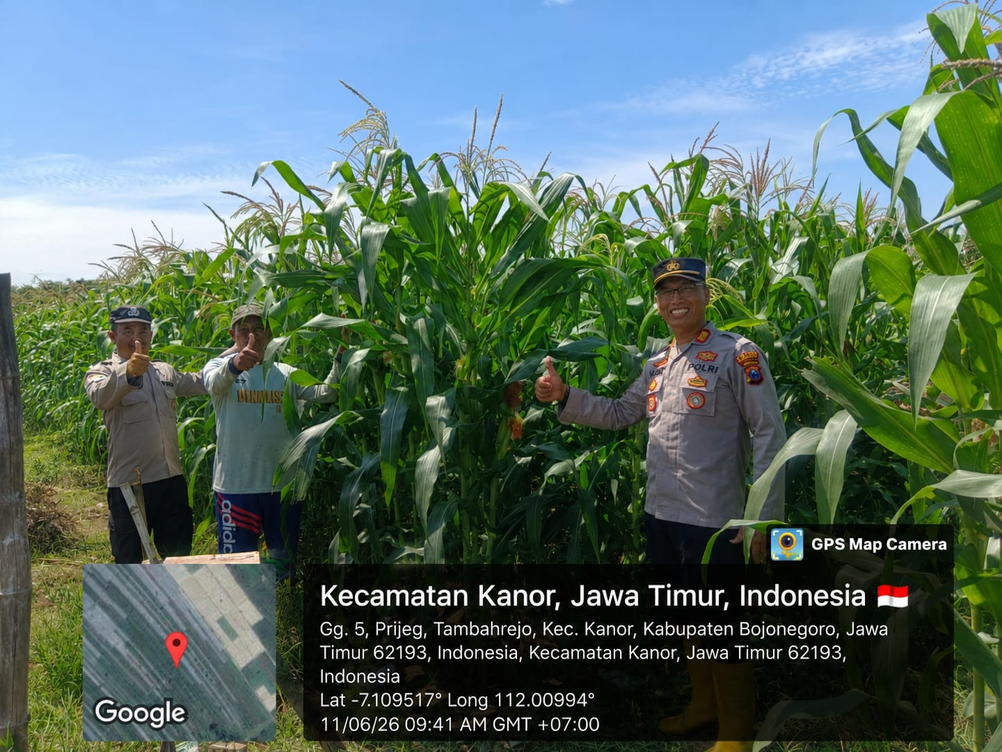 Kapolsek Kanor Dampingi Petani Jagung