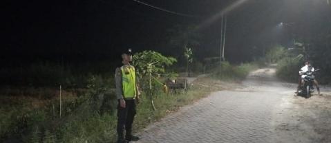 Piket jaga Polsek Sukosewu laksanakan Patroli Malam