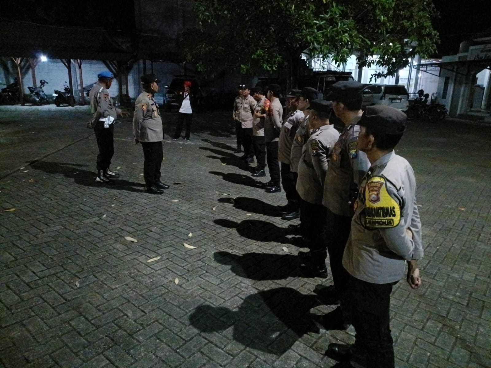POLSEK DANDER GELAR APEL SIAGA JELANG PAM SATU SURO DAN SURAN AGUNG 2026