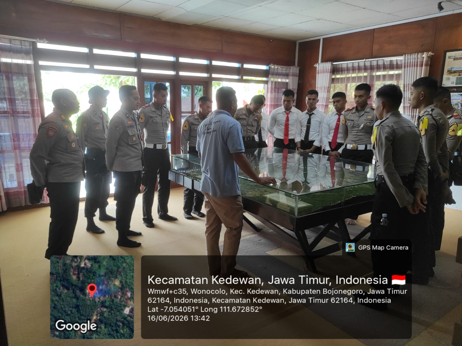 Polsek Kedewan Dampingi Taruna Akpol dalam Kegiatan Latja di Desa Wonocolo Kecamatan Kedewan