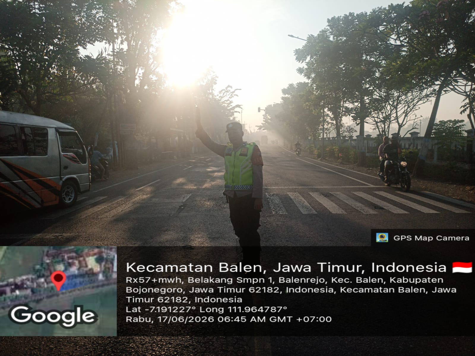 Polsek Balen laksanakan giat sapa pagi di penggal jalan