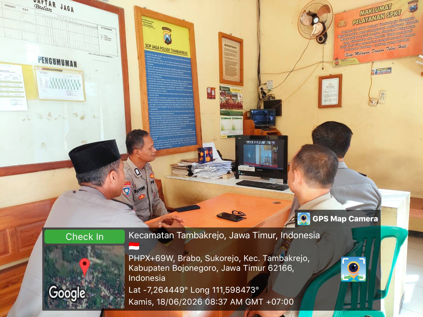 Personel Polsek Tambakrejo Mengikuti Zoom Binrontal Polres Bojonegoro Dan Jajaran