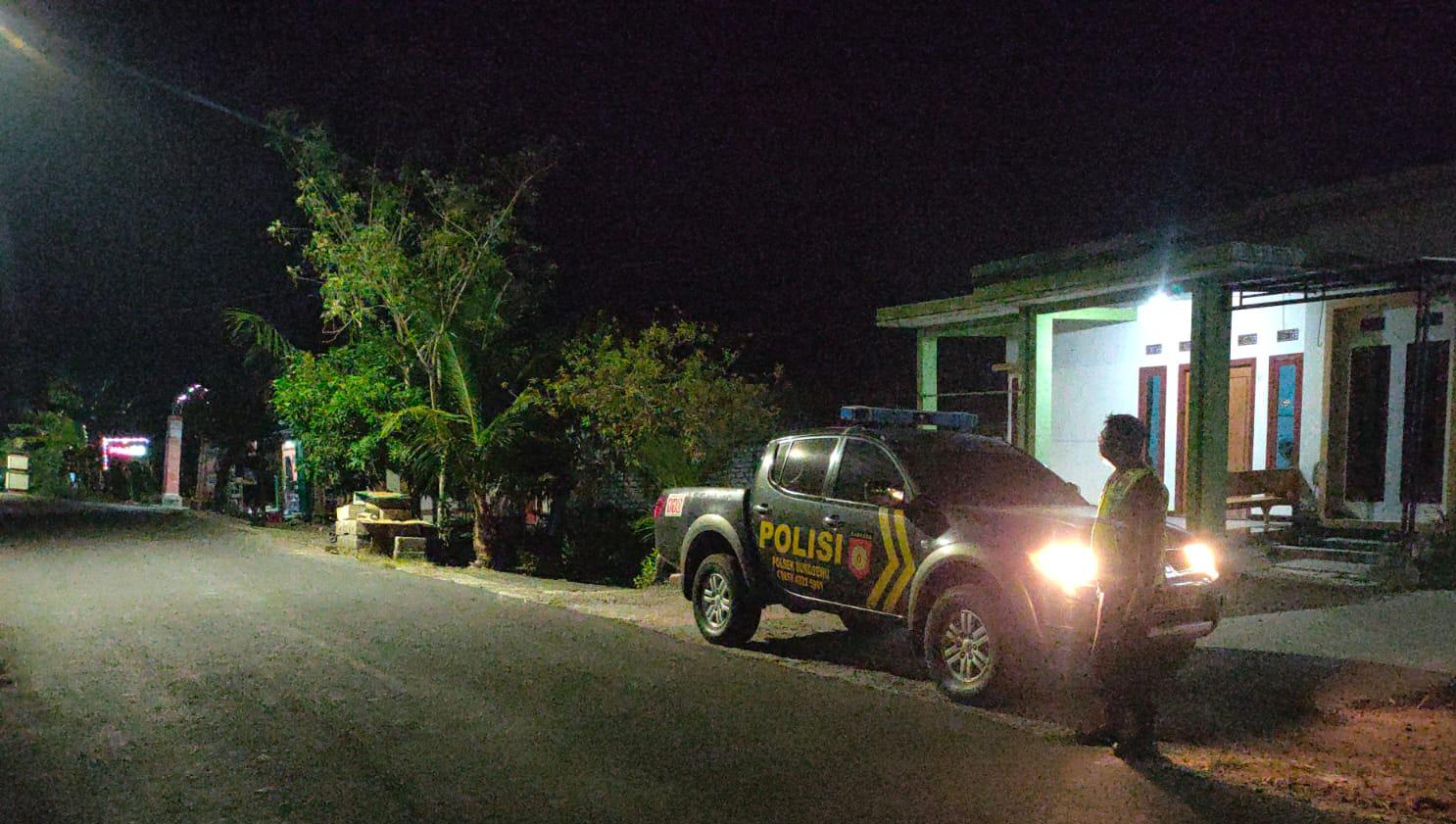 Anggota Polsek Sukosewu laksanakan Patroli Malam